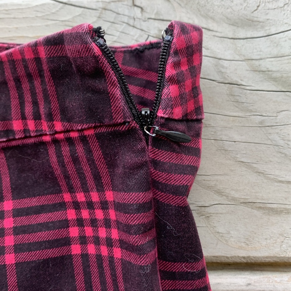 Aeropostale Cropped Plaid Pants β Size 6 - Picture 4 of 4